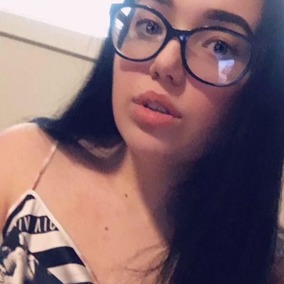 Meet your Posher, Anna - Picture 1 of 1